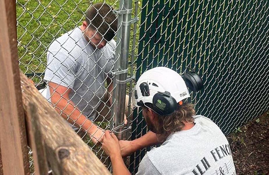 Northern Michigan fencing company